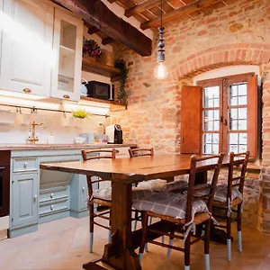 Appartamento Borgo Boutique Casa Raffaella 2, Suvereto